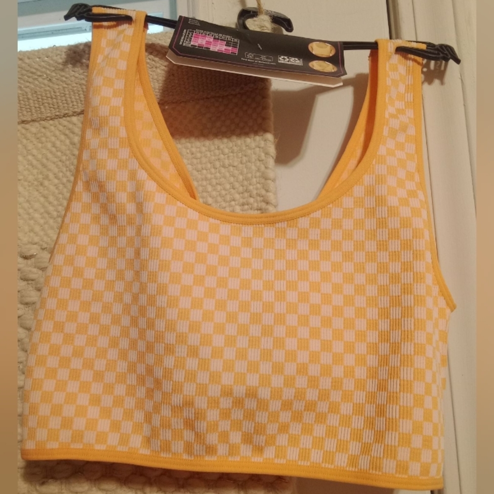 Cute twist bra😍🧡